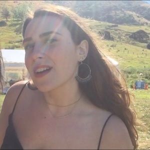 Meet your Posher, Isabella